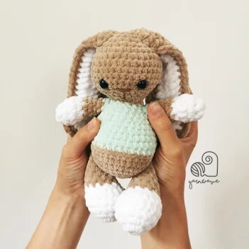 Bunny Amigurumi — Free Crochet Pattern