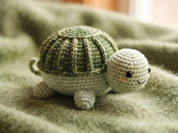 Shelly the Turtle amigurumi crochet toy
